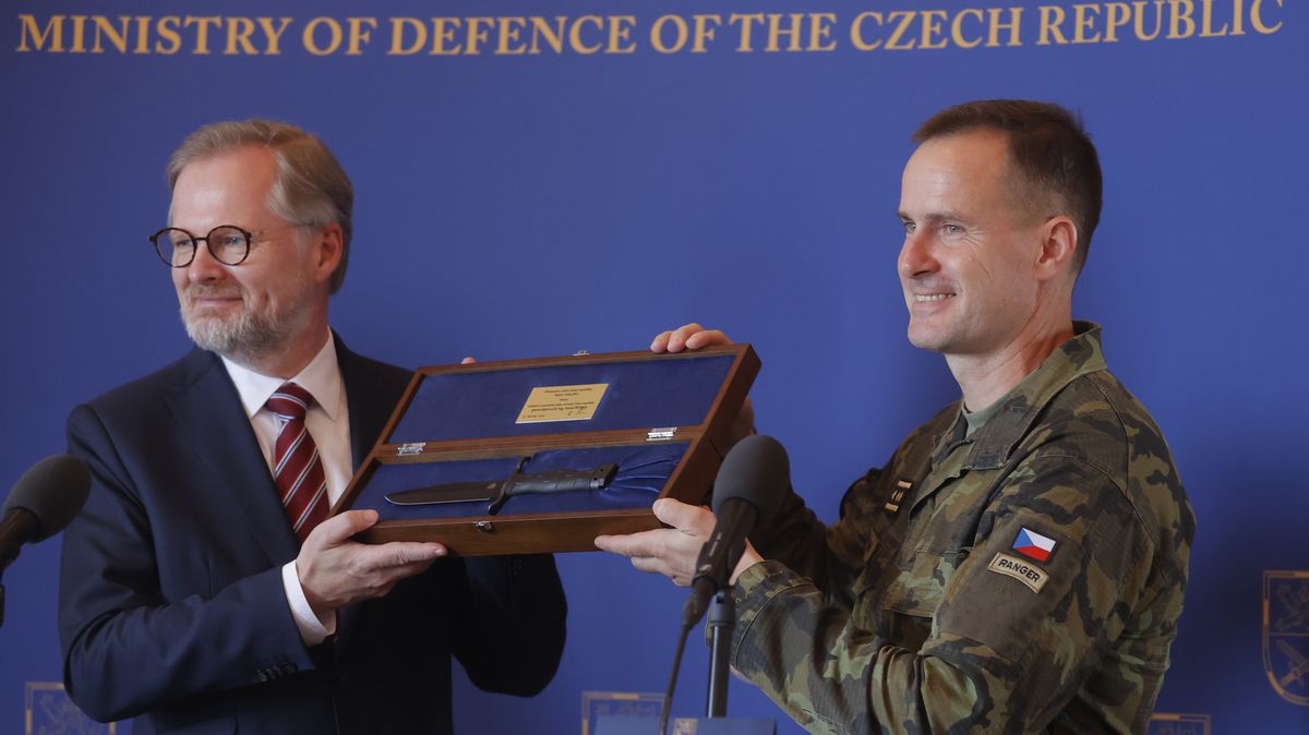 Česká armáda vyšle další vojáky blíže k hranicím Ruska